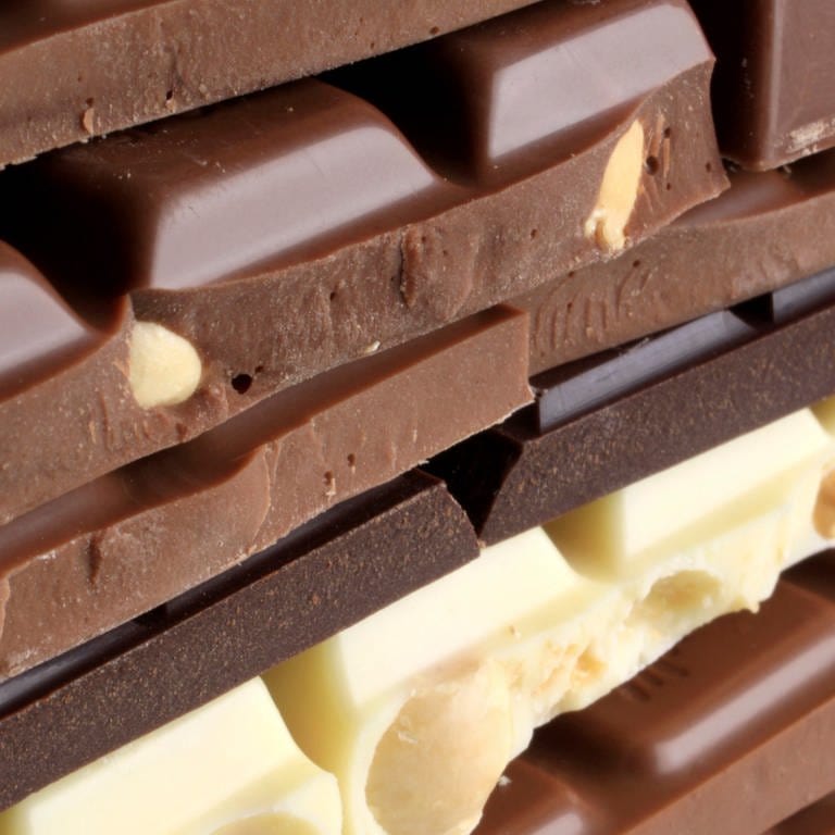 Unbekannte haben in Ginsheim-Gustavsburg erneut mehrere Tonnen Schokolade von einem LKW-Anhänger gestohlen. (Foto: picture-alliance / Reportdienste, picture alliance / imageBROKER | Anne-Sophie Wittwer)